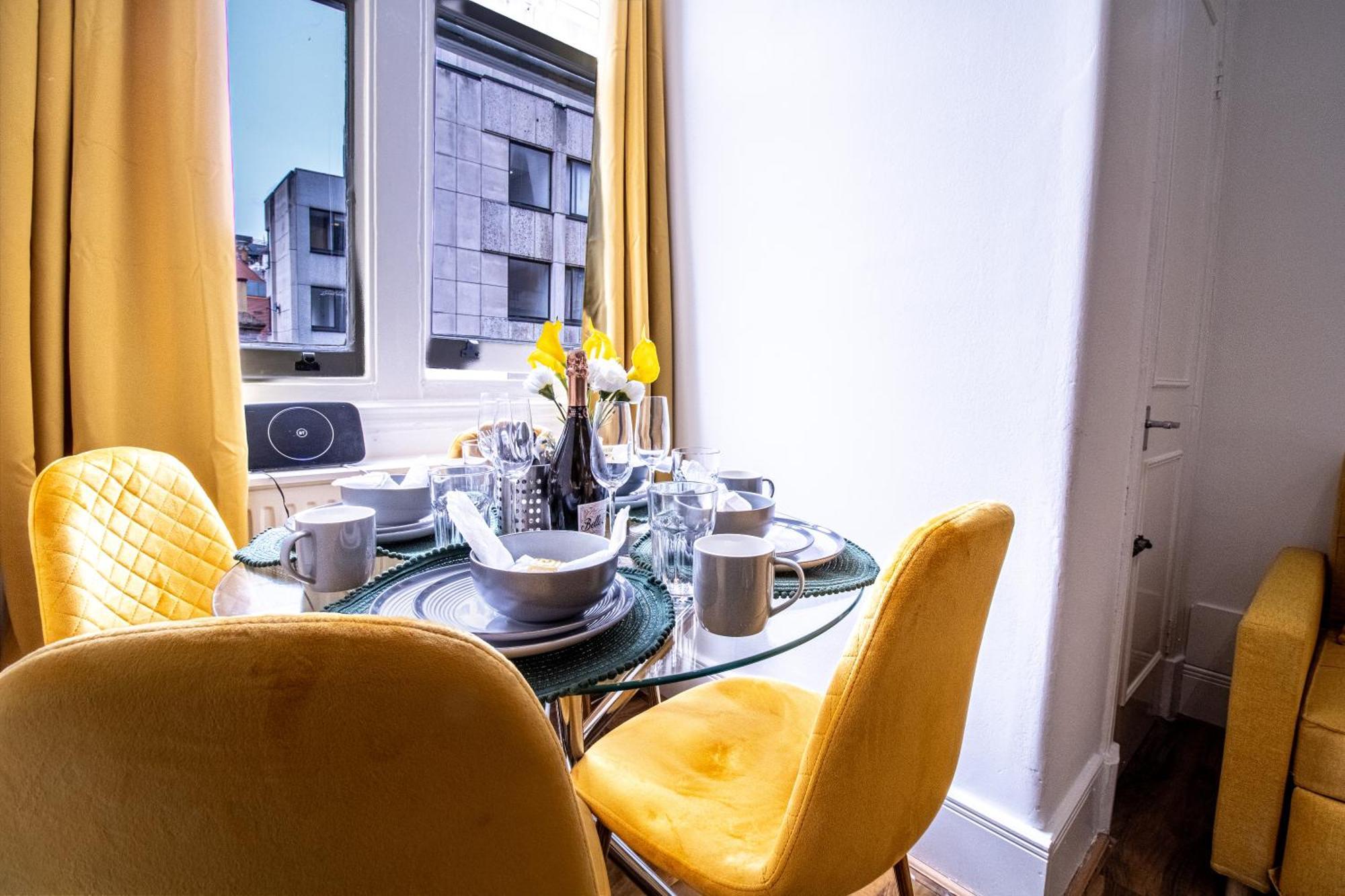 Luxurious Apartments On Oxford Street London Eksteriør bilde