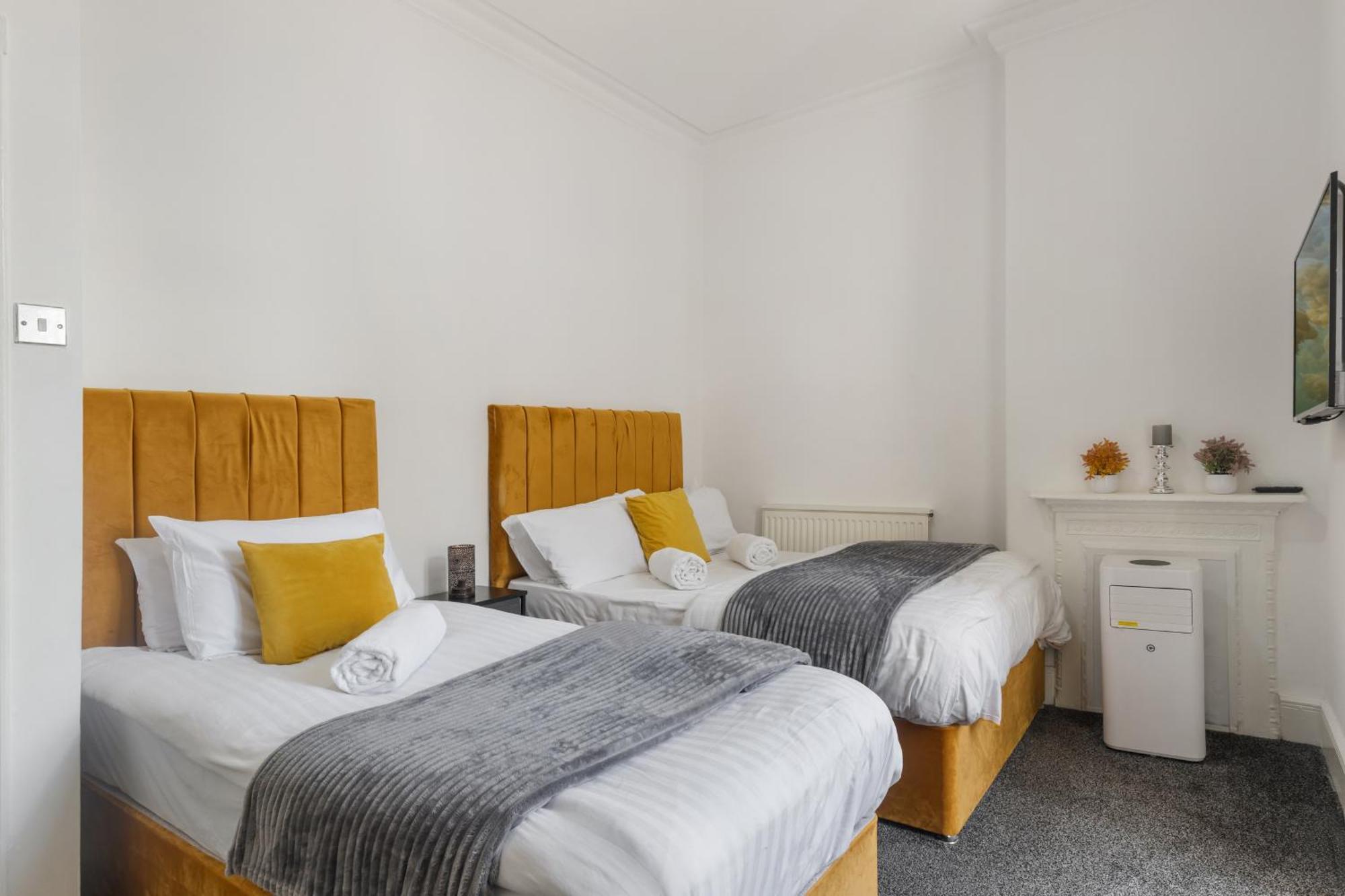 Luxurious Apartments On Oxford Street London Eksteriør bilde